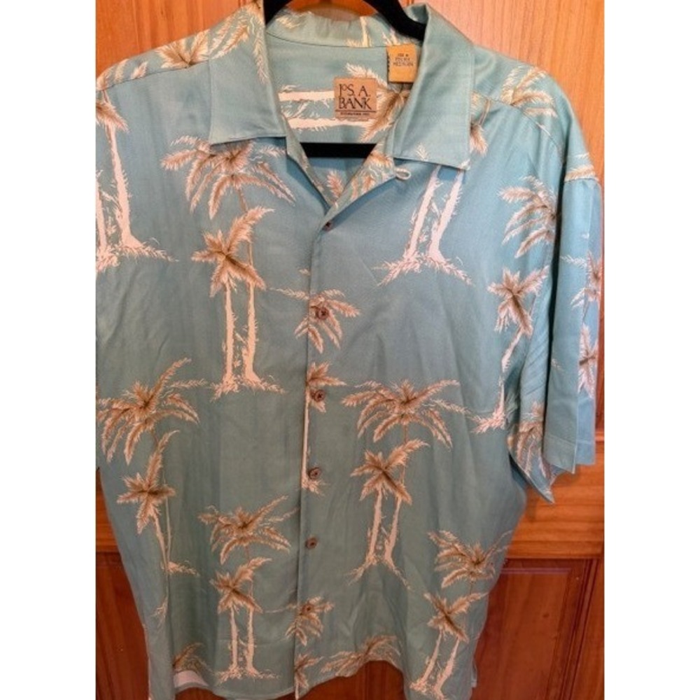 Jos A Bank Mens 100% Silk Tropical Palm Tree Camp Shirt Light Blue Herringbone M